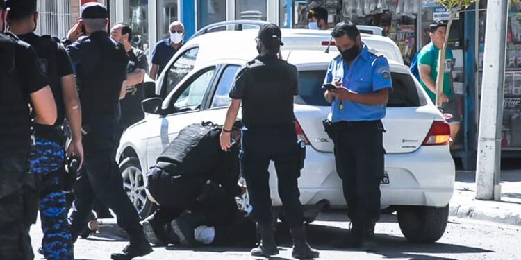 Conmoción en Puerto Madryn: una adolescente de 14 años fue asesinada a puñaladas