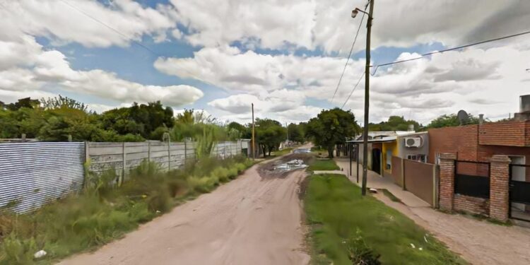 Pontevedra: Le tiroteo la casa a la ex pareja de su tío y murió luego de enfrentarse a la Policía