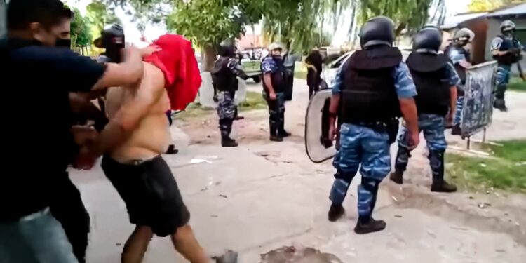 Video – Capturaron al presunto homicida del joven asesinado de 5 balazos en La Plata