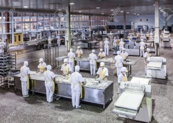 El empleo registrado aumentó en agosto un 2,8% interanual.