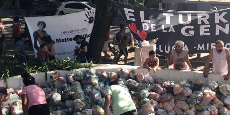 VILLA BOSCH: TURQUITO DE LA GENTE DONO 4500 KILOS DE CARNE Y MAS DE 400 MIL PESOS EN COMIDAS PARA ESTAS FIESTAS.