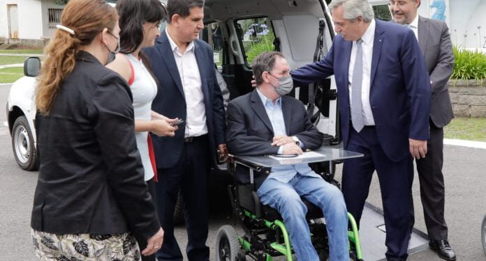 Comenzarán a fabricar autos adaptados para  personas con discapacidad.