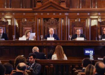 Corte Suprema: Alberto Fernández y los gobernadores avanzaron en la propuesta de reforma.