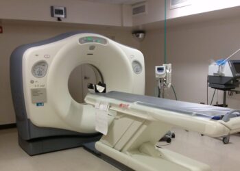 Incorporarán equipamiento en 25 centros de salud de Vicente López.