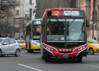 No habrá colectivos desde este martes a las 22 y hasta las 6 del miércoles.