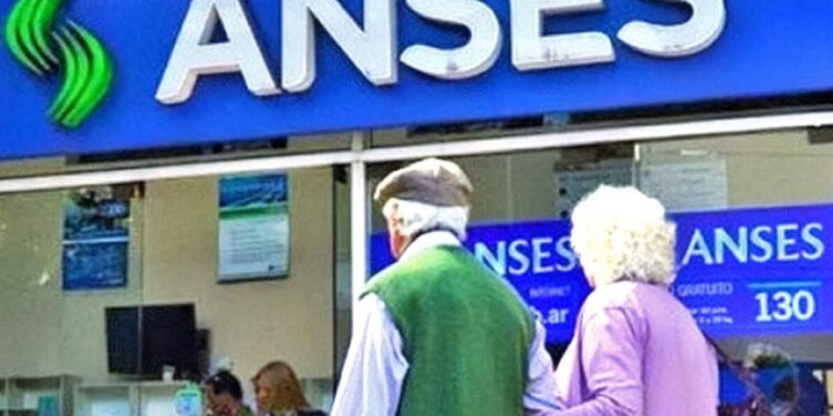 Anses oficializó el aumento de 15,53% para jubilaciones, pensiones y asignaciones.