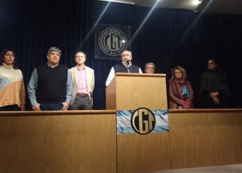 La CGT se reúne para analizar un posible paro con movilización, por el atentado a la Vice Presidente .
