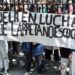 Estudiantes secundarios marchan a la jefatura de Gobierno porteño por la educación pública.