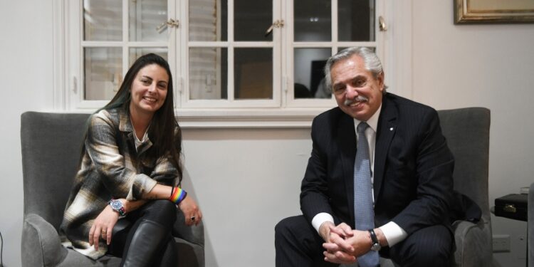 Alberto Fernández le toma juramento este jueves a las nuevas ministras.