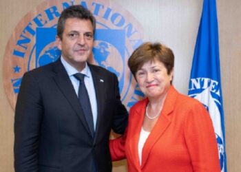 El FMI aprobó la segunda revisión del acuerdo y el desembolso inmediato de US$ 3.800 millones.