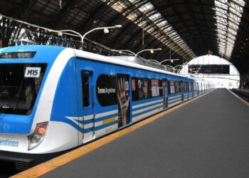 Fin de semana largo: ¿Cómo funcionaban trenes, subtes y colectivos?.
