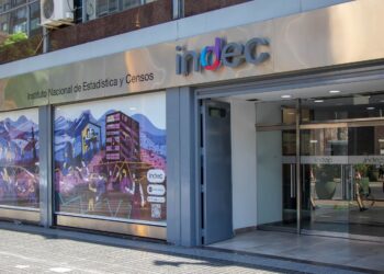 El 2023 comenzó con una inflación muy por encima de lo que debería para llegar al 60%.