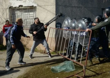 LANUS: VECINOS PIDEN JUSTICIA POR MORENA .