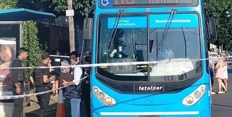 ROSARIO PIDE JUSTICIA POR LA MUERTE DE UN  CHOFER DE LA LINEA 116  Y UN JOVEN APUÑALADO .