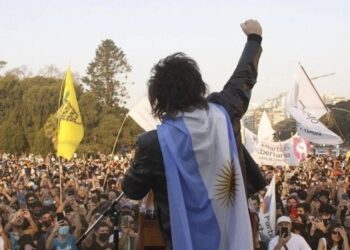 JAVIER MILEI ES EL NUEVO PRESIDENTE DE LOS ARGENTINOS /AS