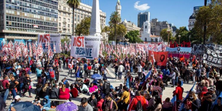 PIQUETEROS REALIZARAN CORTES CONTRA LAS MEDIDAS DEL GOBIERNO.
