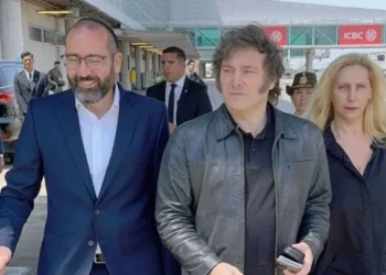 MILEI VIAJA A  MEDIO ORIENTE Y ROMA.