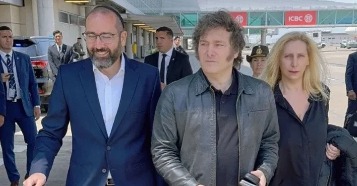 MILEI VIAJA A  MEDIO ORIENTE Y ROMA.