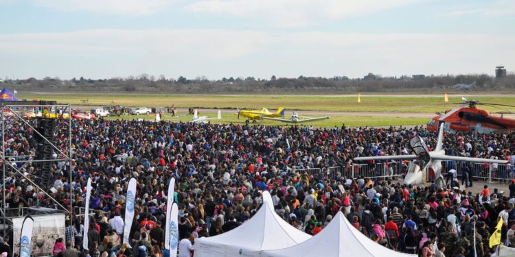El festival “Argentina Vuela” tiene fecha confirmada en la Base Aérea de Morón.