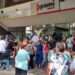 Protestas y largas colas en el PAMI .
