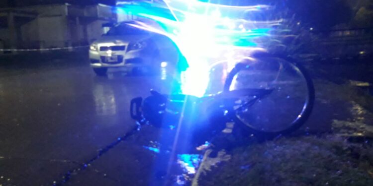JOSE C PAZ: Nuevo siniestro vial en Juan B. Justo: un ciclista fue atropellado y arrastrado 50 metros .