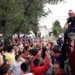 BOMBEROS  DE HURLINGHAM PIDEN COLECTA DE CARAMELOS PARA REYES .