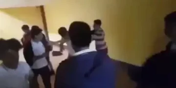 COLEGIOS SECUNDARIOS CON AMENAZA DE MUERTE .