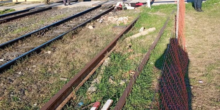 TREN BELGRANO NORTE ACCIDENTE EN VILLA ADELINA .