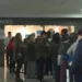 LARGAS FILAS EN LOS CENTROS DE SUBE PARA REGRISTRAR LA SUBE CUD .