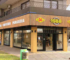 HURLINGHAM: CADENA DE PANADERIA ABRE NUEVO LOCAL Y BUSCA PERSONAL.