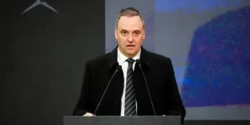 La Justicia investiga consumos por $139 millones con tarjetas de crédito durante la gestión de un ex jefe de Gabinete.