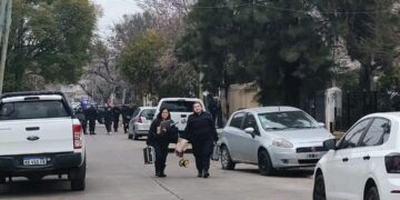 ULTIMO MOMENTO Moreno: Un presunto delincuente murió tras un enfrentamiento con un efectivo de la Policía Federal.