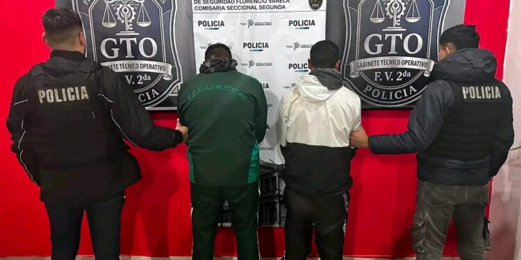 Entradera en Florencio Varela: dos detenidos tras una serie de allanamientos por un violento robo armado.