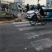 Tragedia en Ramos Mejía: una joven cruzó con las barreras bajas y murió tras ser embestida por un tren del Sarmiento.