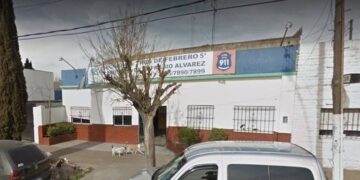Violento robo en Loma Hermosa: una pareja fue asaltada por delincuentes armados que escaparon a los tiros.