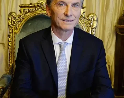 Polémica por la bandera de Malvinas: Macri cuestionó el gesto de la Selección y generó críticas.