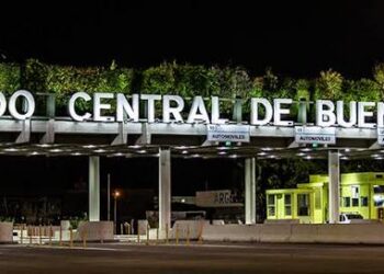 HALLARON MUERTO A UN HOMBRE DENTRO DE UN CAMIÓN EN EL MERCADO CENTRAL