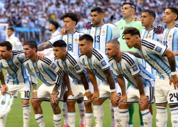 Argentina derrotó a Suiza en el alargue y avanzó a las semifinales y enfrentara a Inglaterra.