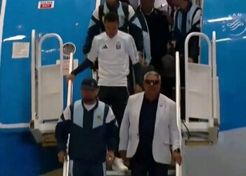 La Selección Argentina ya está en Ezeiza: una multitud recibió al plantel tras su regreso al país