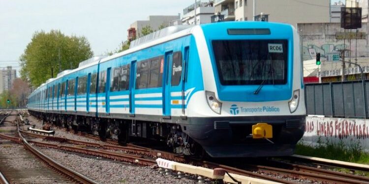 El Tren Sarmiento funcionó con servicio limitado por una falla eléctrica en la Estación Caballito.