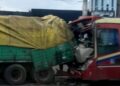 CHOCO COLECTIVO DE LA PERLITA CONTRA UN CAMION