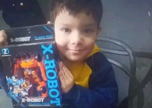 Buscan a la familia de un nene de entre 3 y 4 años encontrado solo en José C. Paz