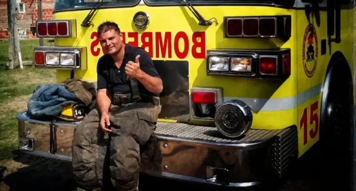 Tragedia en Castelar Sur: mueren un bombero voluntario y un vecino durante un incendio
