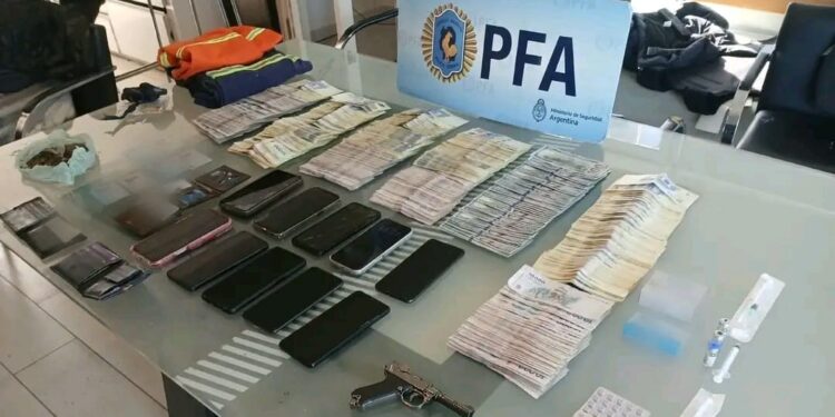 Desbarataron una banda que robaba cables en Mar del Plata: seis detenidos