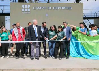 Inauguraron un nuevo predio deportivo de la UNAHUR