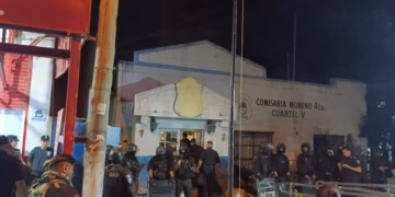 Moreno Cuartel V: vecinos marcharon a la comisaría para reclamar más seguridad