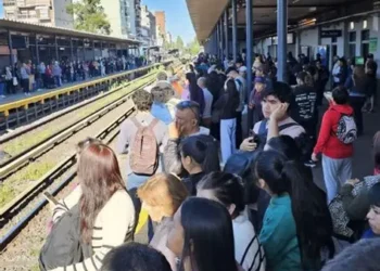 Caos en los trenes: demoras y cancelaciones afectan al Roca, Sarmiento y Mitre
