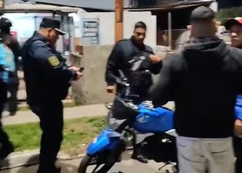 FUERTE OPERATIVO EN BARRIO GARDEL
