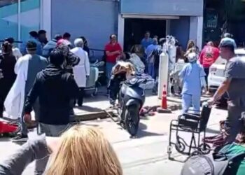 INCENDIO EN LA CLÍNICA FIGUEROA PAREDES: MOMENTOS DE ANGUSTIA Y EVACUACIÓN DE PACIENTES EN MARIANO ACOSTA