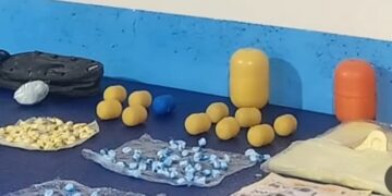 Berazategui: allanaron dos búnkeres de venta de cocaína y detuvieron a cinco personas